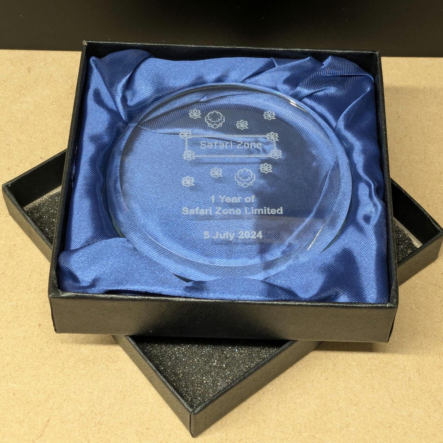 Round Glass Paperweight (In Presentation Case) - Personalisable Engraving